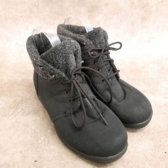 Toe Warmers Womens  T00814 Size 6.5 2W Black  Lace Up Winter Ankle Boots Booties - Picture 1 of 10